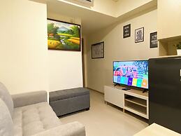 Restful And Cozy Living 2Br Meikarta Apartment