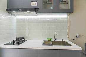 Strategic And Warm Studio At Bassura City Apartment