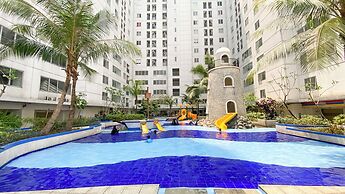 Strategic And Warm Studio At Bassura City Apartment