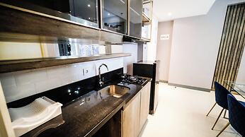 Simple And Homey 2Br At Benson Supermall Mansion Apartment