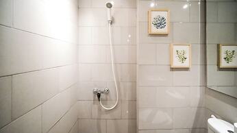 Simple And Homey 2Br At Benson Supermall Mansion Apartment