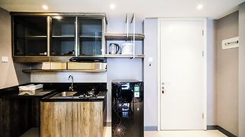 Simple And Homey 2Br At Benson Supermall Mansion Apartment