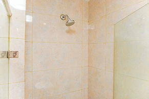 Minimalist Design 2Br Apartment The Mansion Kemayoran Near Jiexpo