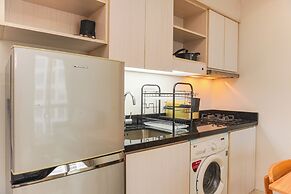 Minimalist Design 2Br Apartment The Mansion Kemayoran Near Jiexpo