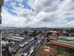 Cozy Industrial Designed 2Br At Gateway Pasteur Apartment