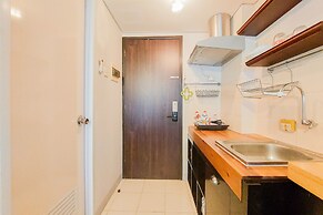 Best Deal And Restful Studio At Serpong Greenview Apartment