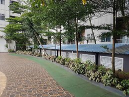 Best Deal And Restful Studio At Serpong Greenview Apartment