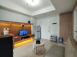 Best Deal And Nice 2Br Apartment At Parahyangan Residence