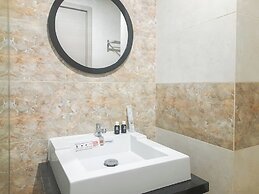 Tranquil And Modern Studio At Mataram City Apartment