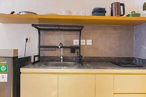 Comfortable Design Studio At Tokyo Riverside Pik 2 Apartment