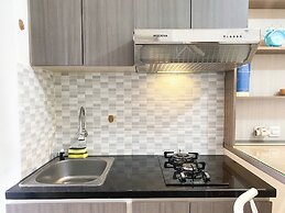 Well Furnished And Homey 2Br Bassura City Apartment