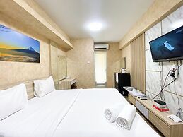 Minimalist Studio (No Kitchen) At Green Bay Pluit Apartment