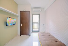 Cozy And Clean 2Br At Transpark Cibubur Apartment