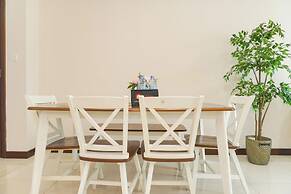 Spacious And Restful 3Br Apartment At Casa Grande Residence