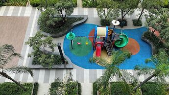 Nice And Warm 2Br Apartment Casa Grande Residence