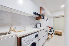 Minimalist 1Br At Tamansari Bintaro Mansion Apartment