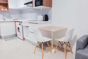 Cozy And Comfort Living 1Br Tamansari Bintaro Mansion Apartment