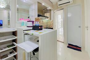 Comfortable And Homey 2Br At Bassura City Apartment