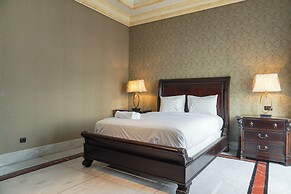 Luxurious And Strategic 4Br Da Vinci Apartment