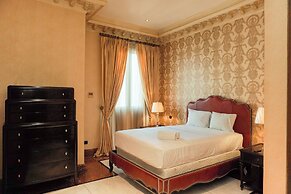 Luxurious And Strategic 4Br Da Vinci Apartment