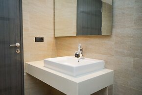 Simply Look Studio Apartment Carstensz Residence