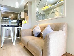Comfort Stay 2Br At Springlake Summarecon Bekasi Apartment