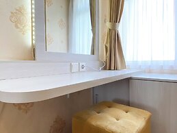 Comfort Stay 2Br At Springlake Summarecon Bekasi Apartment