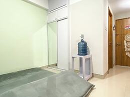 Good And Homey Studio At Gateway Park Lrt City Bekasi Apartment