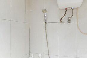 Good And Homey 2Br At Nifarro Park Apartment