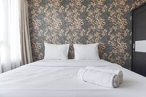 Good And Homey 2Br At Nifarro Park Apartment