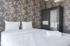 Good And Homey 2Br At Nifarro Park Apartment