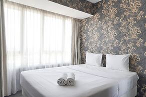 Good And Homey 2Br At Nifarro Park Apartment