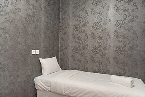 Good And Homey 2Br At Nifarro Park Apartment