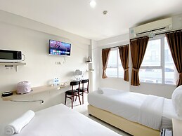 Modern Studio At Elvis Tower Apartment