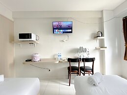 Modern Studio At Elvis Tower Apartment