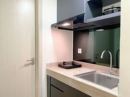 Comfort 2Br With Work Space At Meikarta Apartment