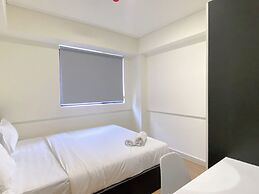 Comfort 2Br With Work Space At Meikarta Apartment