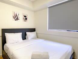 Comfort 2Br With Work Space At Meikarta Apartment