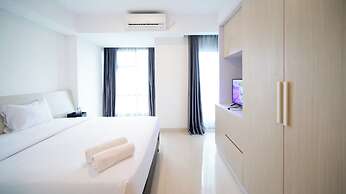 Modern And Comfy Studio At Grand Sungkono Lagoon Apartment