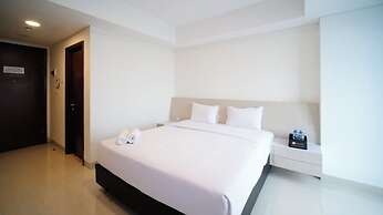 Modern And Comfy Studio At Grand Sungkono Lagoon Apartment