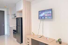Spacious And Homey Studio At Cleon Park Apartment