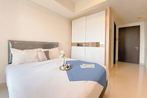 Spacious And Homey Studio At Cleon Park Apartment