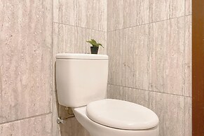 Spacious And Homey Studio At Cleon Park Apartment