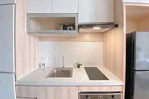 Spacious And Homey Studio At Cleon Park Apartment