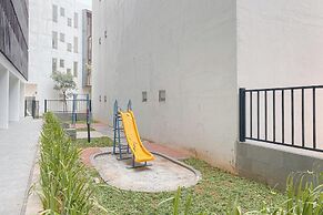 Spacious And Homey Studio At Cleon Park Apartment