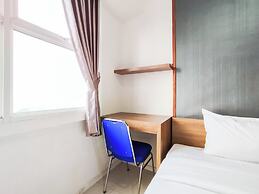 Homey 1Br Apartment At Parahyangan Residence