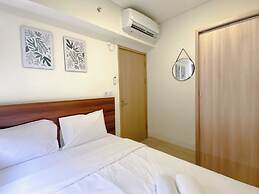 Homey 2Br With Work Space At Meikarta Apartment