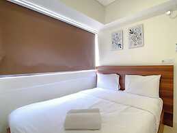 Homey 2Br With Work Space At Meikarta Apartment