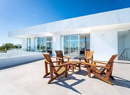 Entire Villa in Long Bay Beach