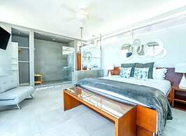 Entire Villa in Long Bay Beach